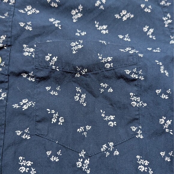American Eagle Seriously Soft Button Down Shirt Mens Medium Cotton Floral Print - Picture 3 of 10